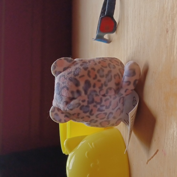 Squishmallows Squishville Blinds Series 12 - Dallas the Leopard - Picture 4 of 5